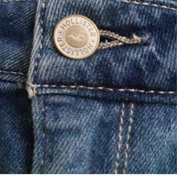 Hollister Jeans Size 26W x 25L - Picture 6 of 6